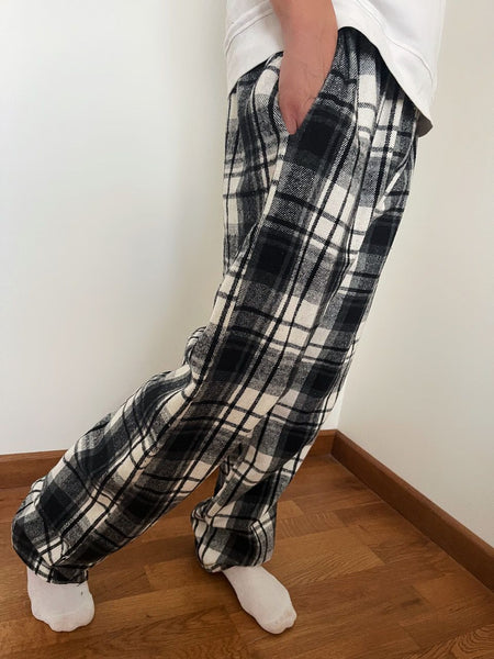 Siyah Ekoseli eşofman - pijama